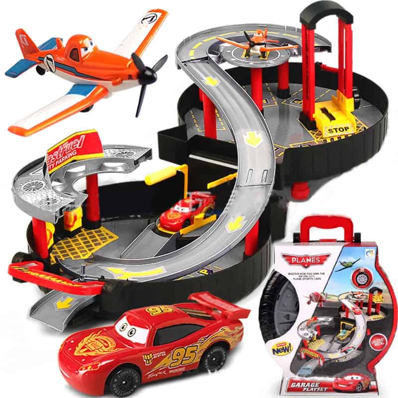 Garage Per Macchinine Parcheggio E Aereo